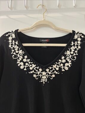 Studio G Top with embroidered V-Neck